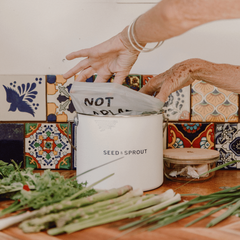 38.5cm x 40cm 8L Bin Bags