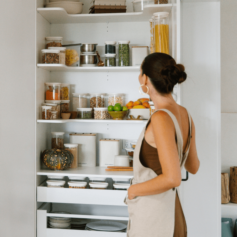 The Minimalist’s Guide to a Plastic-Free Kitchen Audit