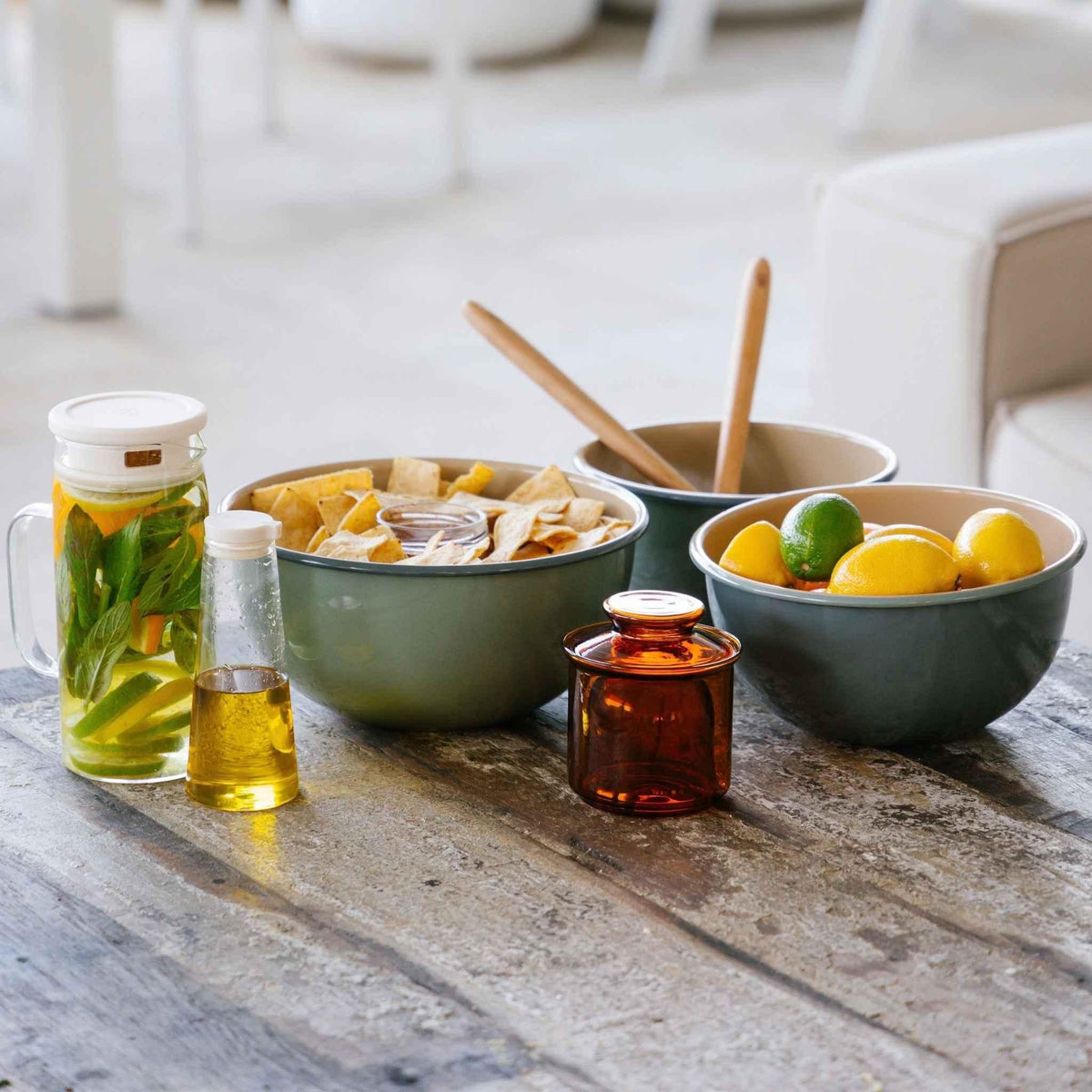 Table Setting Essentials | 10 Piece Set