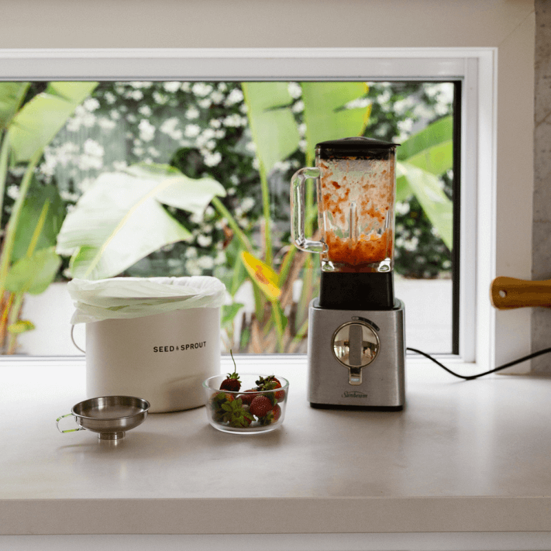 indoor kitchen composts